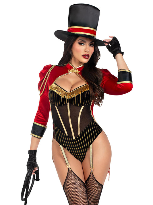 Ring Master babe